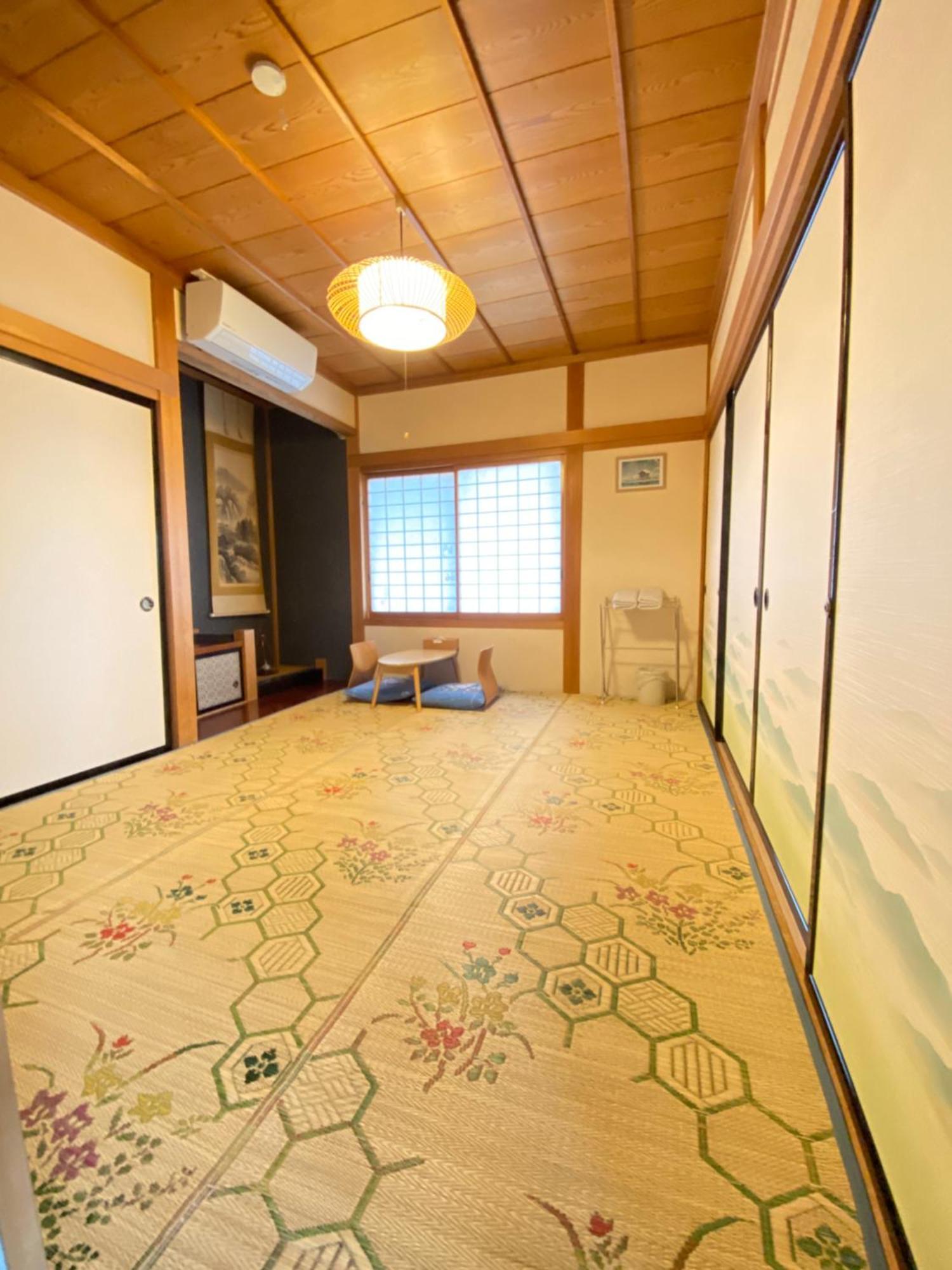 Guesthouse Takayama Hanzansha Exterior photo